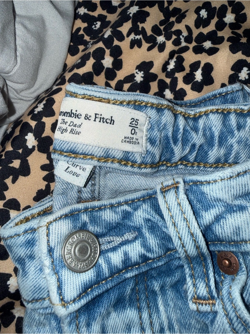 Abercrombie & Fitch Light Blue High-Rise 'The Dad' Jeans